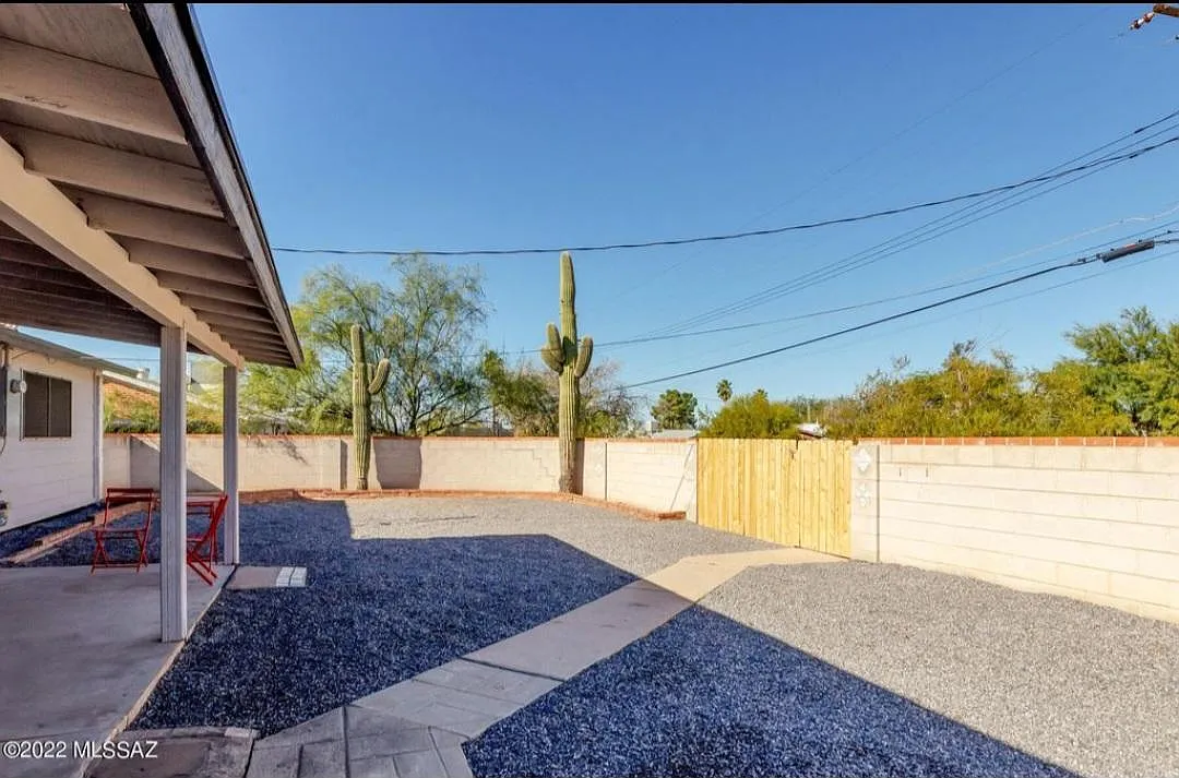 8271 E Kenyon Dr — Photo 2