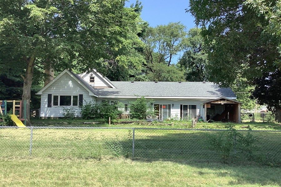 1st image of 132 Wallace Ave
