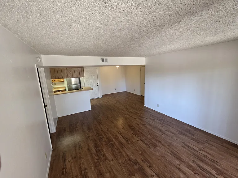 540 N May St #3119 — Photo 9
