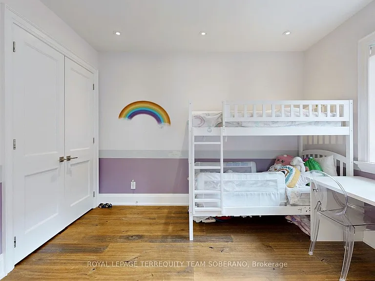 17 Southgate Ave — Photo 24