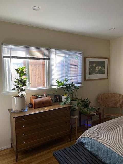 1st image of 1951 Echo Park Ave #1/2