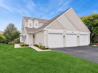2911 Bartlett Ct Unit 104, Naperville, IL 60564