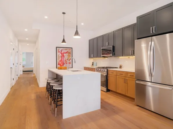 231 Everett St #101, Boston, MA 02128