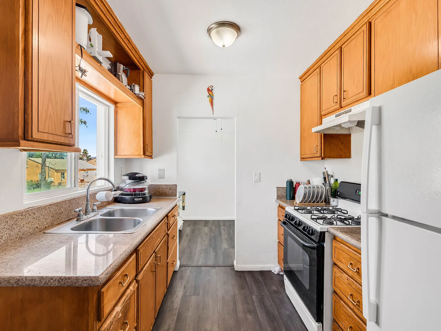 2 bed, $2,995 — Photo 4