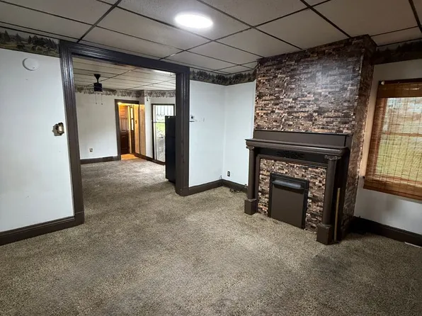 425 4th St, Monongahela, PA 15063