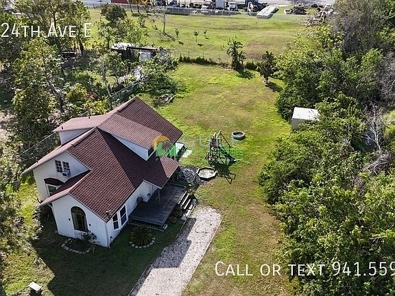 3rd image of 2219 24th Ave E