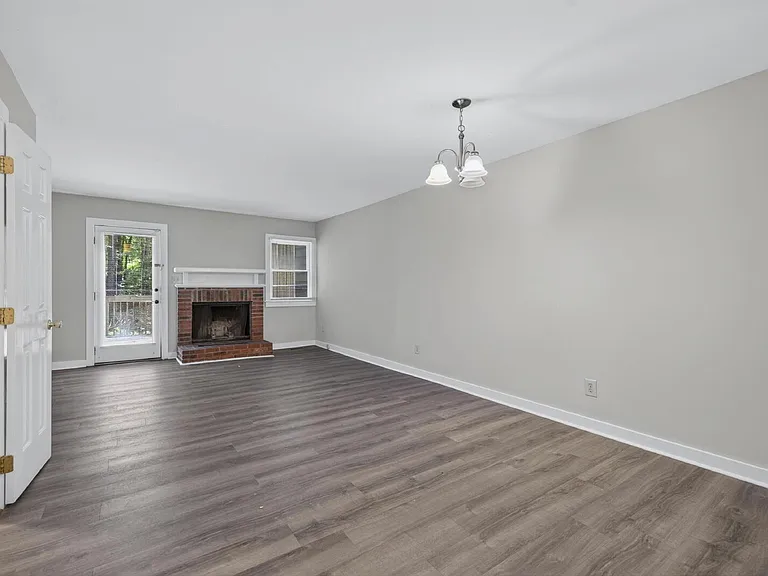 5541 Kaplan Dr #A — Photo 9