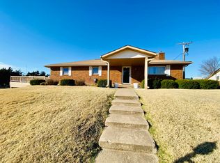 6518 N Oakwood Rd, Enid, OK 73703