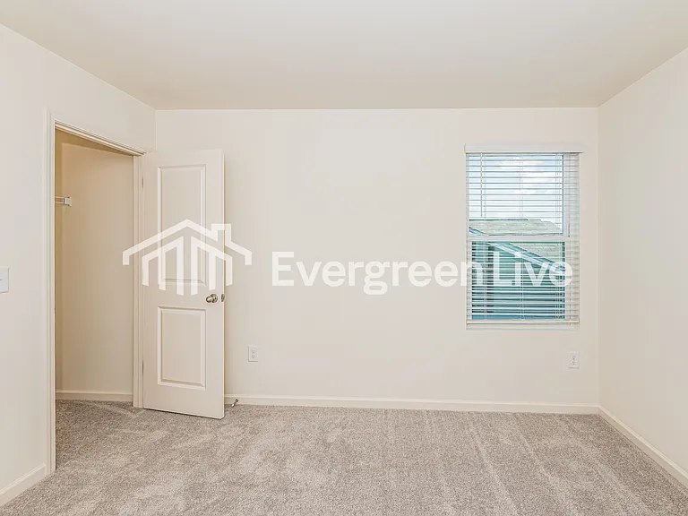 132 S Gallaspy Dr — Photo 12