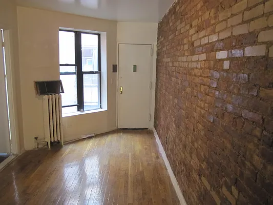 Rented by Abba Realty Associates INC | media 8