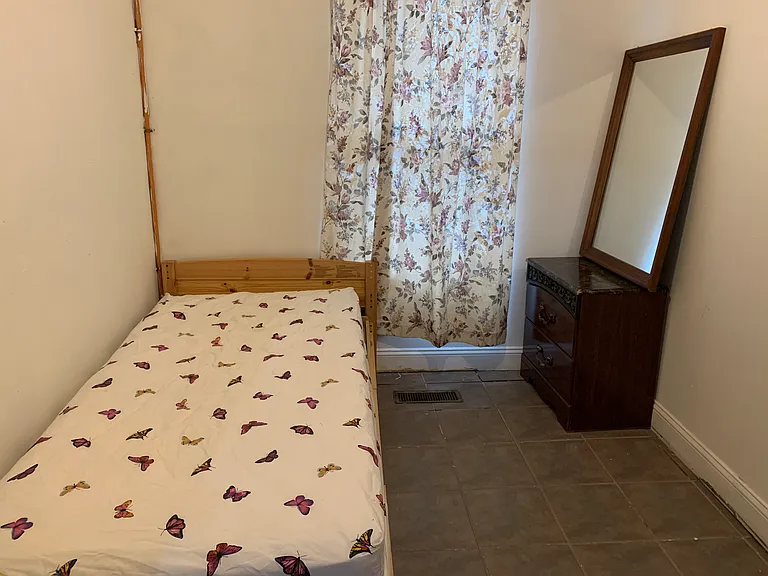 27 Shaw St #1 — Photo 7