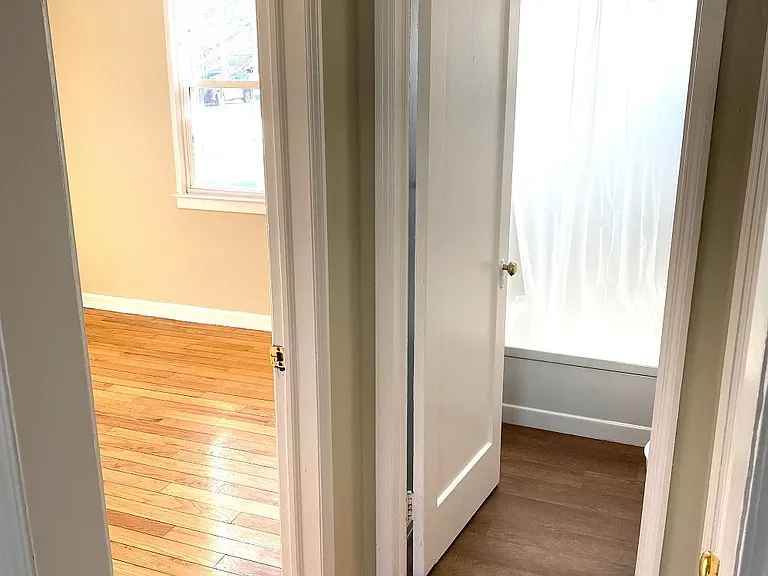 106 Margaret St #A — Photo 9