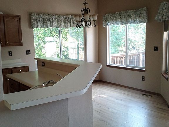 Cozy kitchen nook!