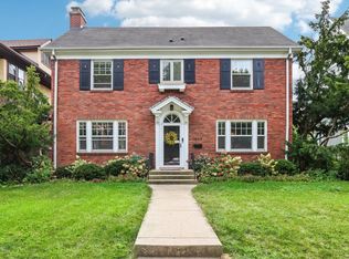 1629 W Jarvis Ave, Chicago, IL 60626