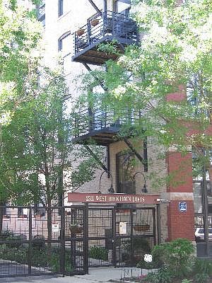 1st image of 2511 W Moffat St APT 303
