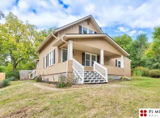 3320 King St, Omaha, NE 68112