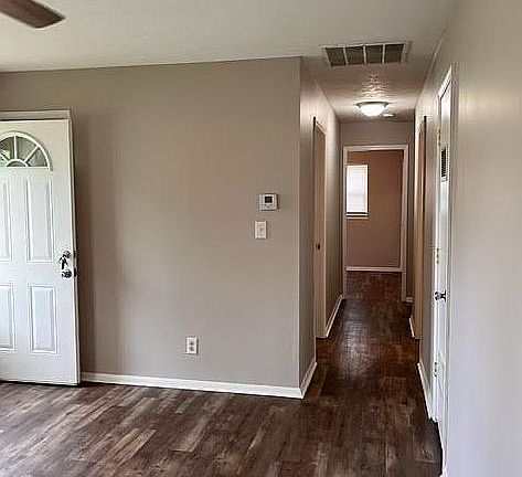 2nd image of 2216 Belmont Dr