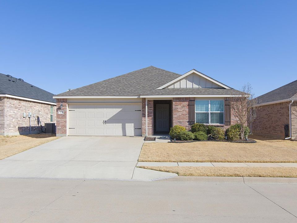 1st image of 308 Chert Ln