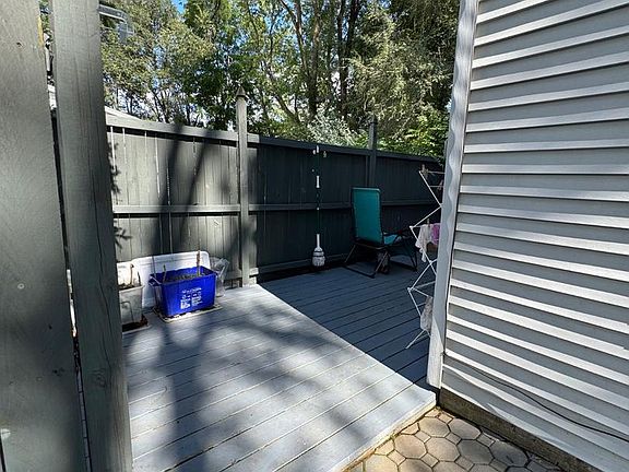 5th image of 328 Myrtle St #330