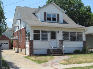 220 S 5th Ave, Manville, NJ 08835