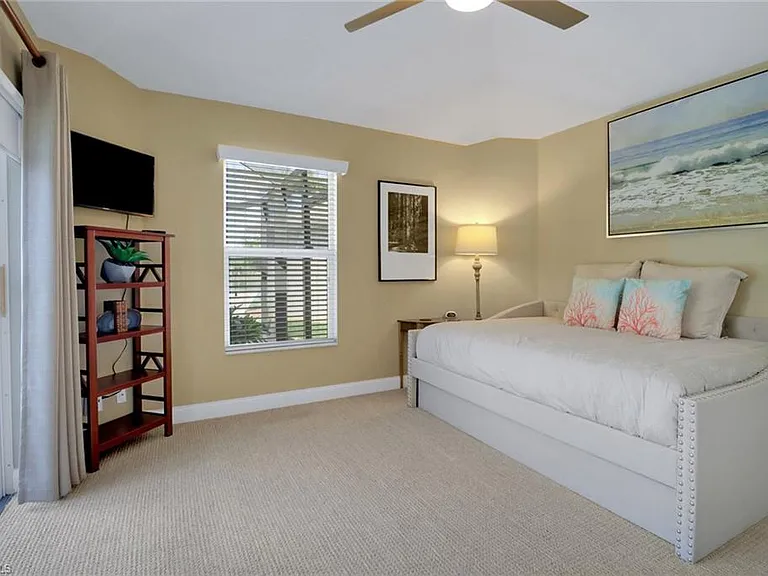 1466 Vintage Ln — Photo 17