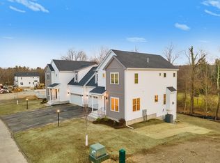 15 Millies Way #8, Sterling, MA 01564