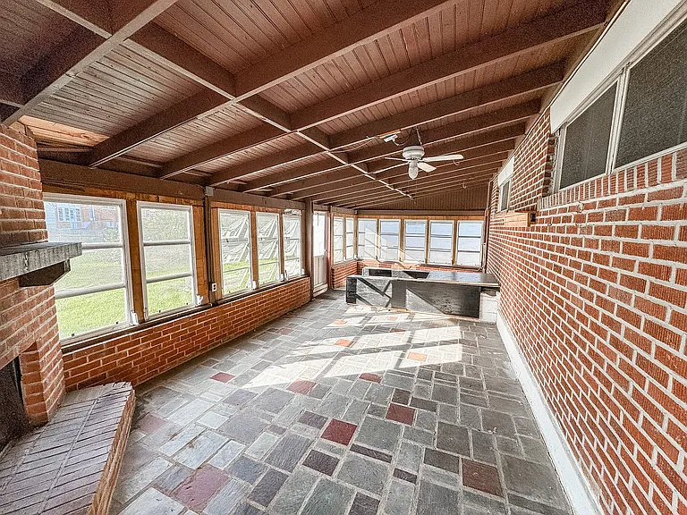 425 Marianna Dr — Photo 15