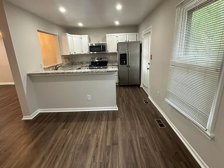 3601 Silver Spruce Cir — Photo 3