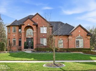 55045 Whitney Dr, Shelby Township, MI