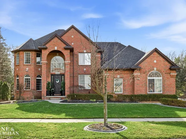 55045 Whitney Dr, Shelby Township, MI 48315