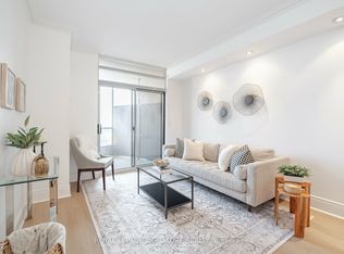 3888 Duke Of York Blvd #3028, Mississauga, ON L5B 4P5