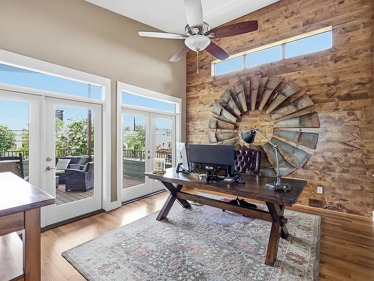 Bedroom or Office