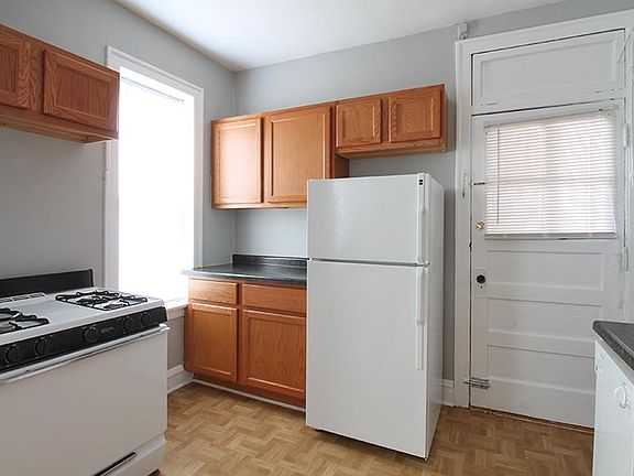 3rd image of 111 S Harvey Ave APT 3W