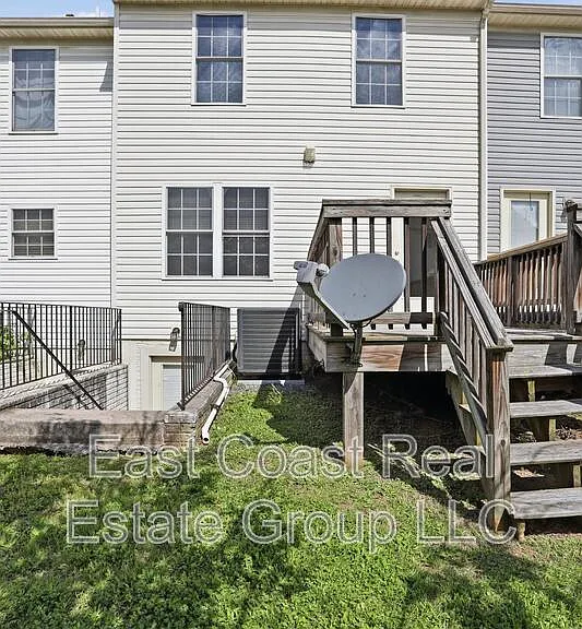 24 Mabel Ln — Photo 33