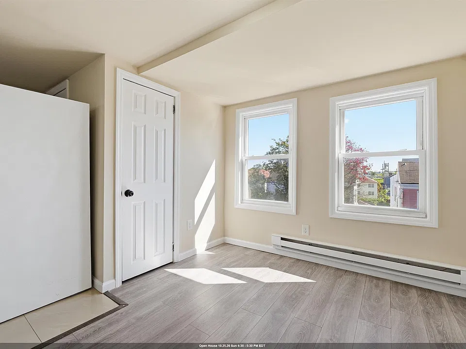 279 Ridgewood Ave #3