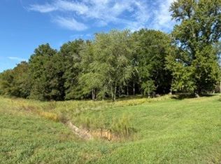 400 S Mayor Caliper Dr, Carterville, IL 62918