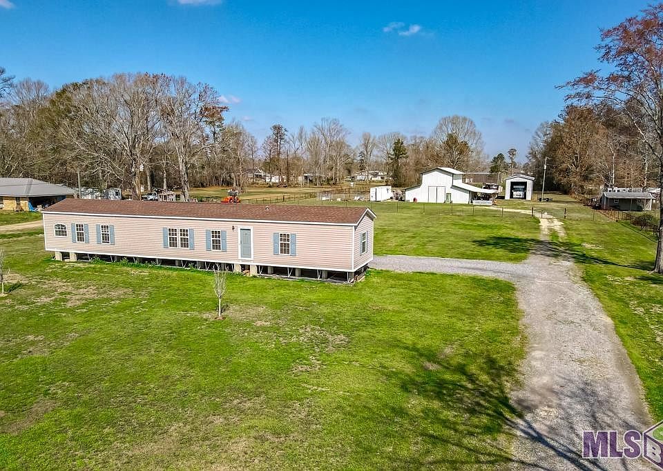 1st image of 42480 Wesley Howe Rd