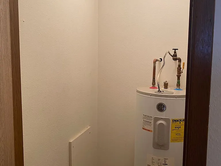 2626 Pacific Dr S — Photo 24