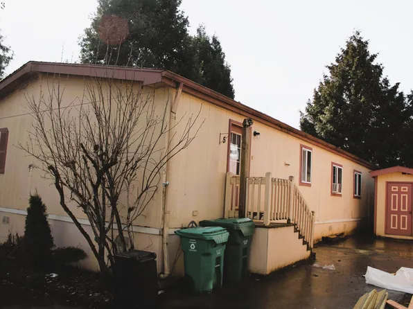 13318 SE Raymond St APT 5, Portland, OR 97236
