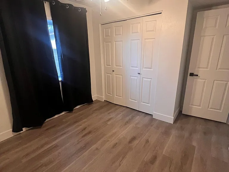 6530 S Farmer Ave — Photo 17