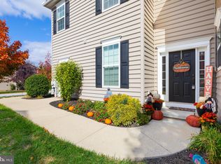 94 New Village Greene Dr, Honey Brook, PA 19344