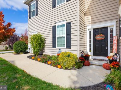 94 New Village Greene Dr, Honey Brook, PA, 19344