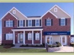 99 Fountainvew Dr, Saint Charles, MO 63303