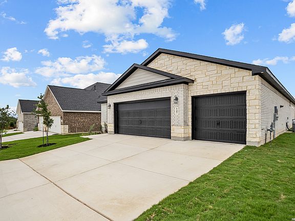 3rd image of 147 Highland Park