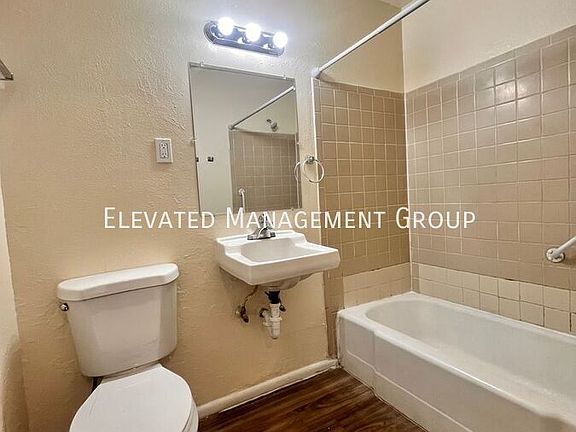 5th image of 3417 Crest Ave SE APT D