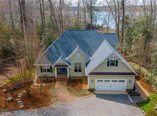 209 Sunset Vista Dr, Hartfield, VA 23071