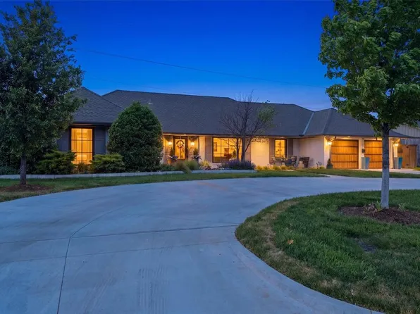 8601 Lakehurst Dr, Oklahoma City, OK 73120