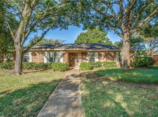 704 S Grove Rd, Richardson, TX 75081