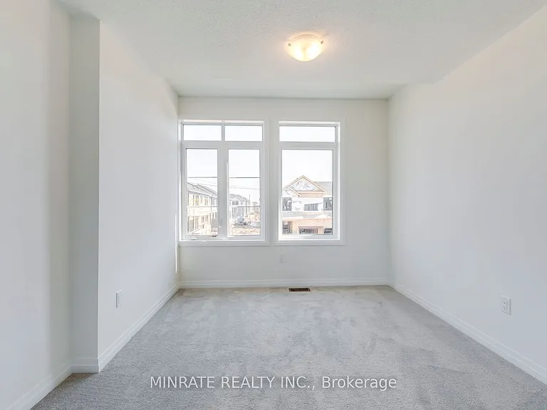 40 Freedom Cres — Photo 15