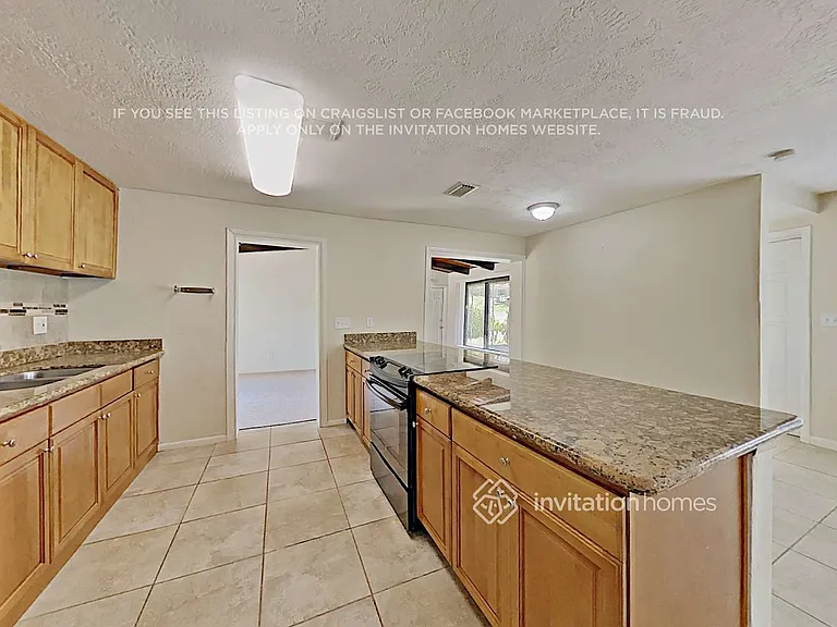 207 Redwood Ave — Photo 8